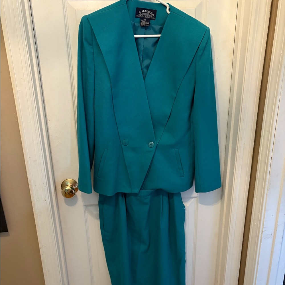 Teal skirt‎ Blazer
